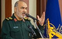 سلاح‌های آتشبار دشمن در اطراف کشور آرایش گرفته‌اند امّا امنیت بر ایران حاکم است