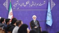 از من سؤال صوری نپرسید، من را جدی نقد کنید