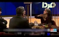 نمایش سرسپردگی مزدوران اینترنشنال سعودی به اربابان آمریکایی؛ واکنش تند مهمان برنامه به وقاحت‌ کارمندان اینترنشنال!+فیلم