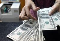  جزئیات عرضه ارز صادرکنندگان در بازار/ چقدر ارز فروش رفت؟