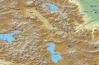 مصدومیت ۱۰۰ شهروند در زمین لرزه خوی/بررسی خسارات مالی