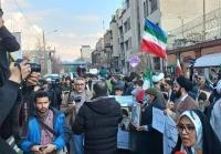  تجمع مردم مقابل سفارت فرانسه در اعتراض به اهانت مجله 