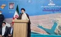 رفع مشکلات کشور در دست بیگانگان نیست/قول پیگیری نامه های مردم