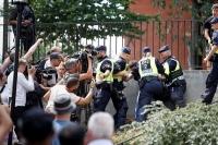 خشم شدید از قرآن سوزی در سوئد با چراغ سبز پلیس