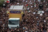 خراسان جنوبی تمام قد در میدان وداع رئیس جمهور شهید