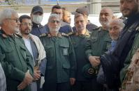 حضور سردار قاآنی در مراسم تشییع شهید نیلفروشان