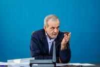 اختلاف، دعوا و تخریب بخاطر جهل و نادانی است