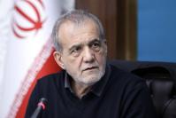 نباید چشم به دیگران بدوزیم/ باید به خودمان بازگردیم